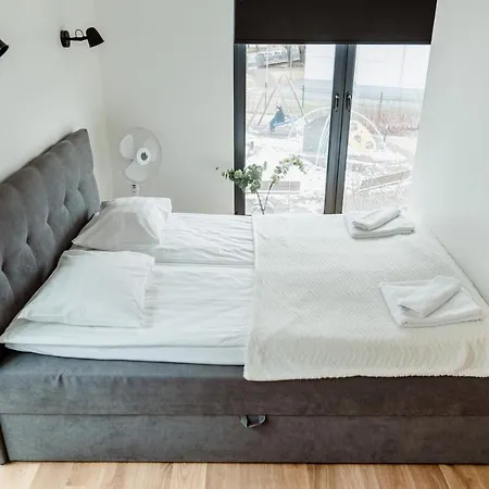 Dream - Modern In Centre Daire