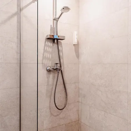 Dream - Modern In Centre דירה טאלין